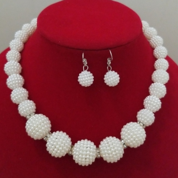 Fashion Jewelry Necklace Earring Set - Picture 1 of 4